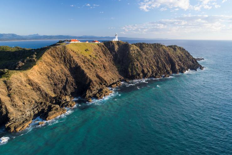 新南威爾士（New South Wales）拜倫灣的拜倫角燈塔（Cape Byron Lighthouse）©澳洲旅遊局