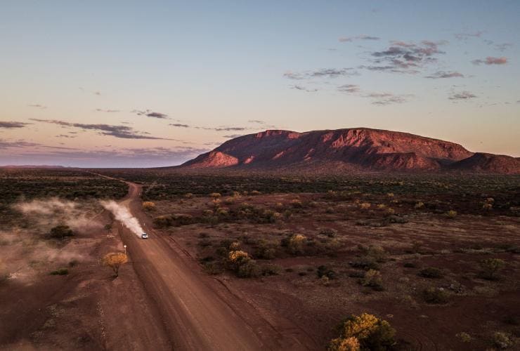 西澳金色內陸的奧古司塔斯山©澳洲金色內陸