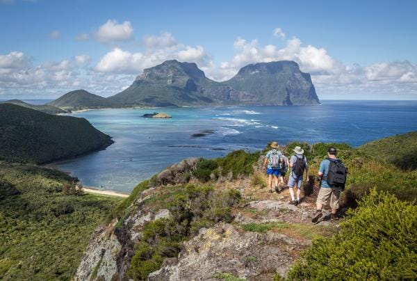 新南威爾士州（NSW）豪勳爵島（Lord Howe Island），松樹酒店主辦的七峰徒步之旅（Seven Peaks Walk）©Luke Hanson