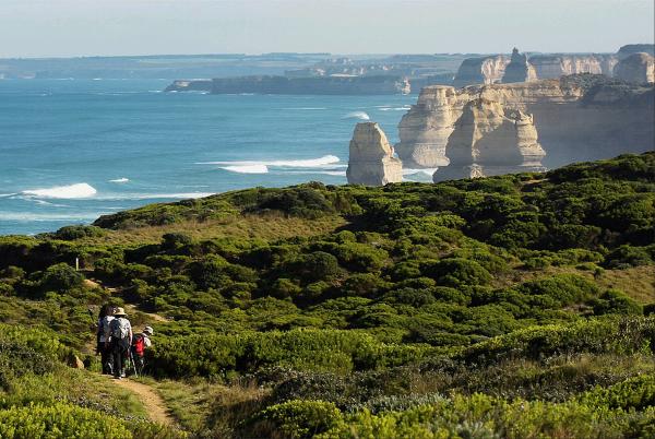 維多利亞（Victoria）大洋路（Great Ocean Road）十二門徒石小屋徒步之旅（Twelve Apostles Lodge Walk）©維多利亞旅遊局