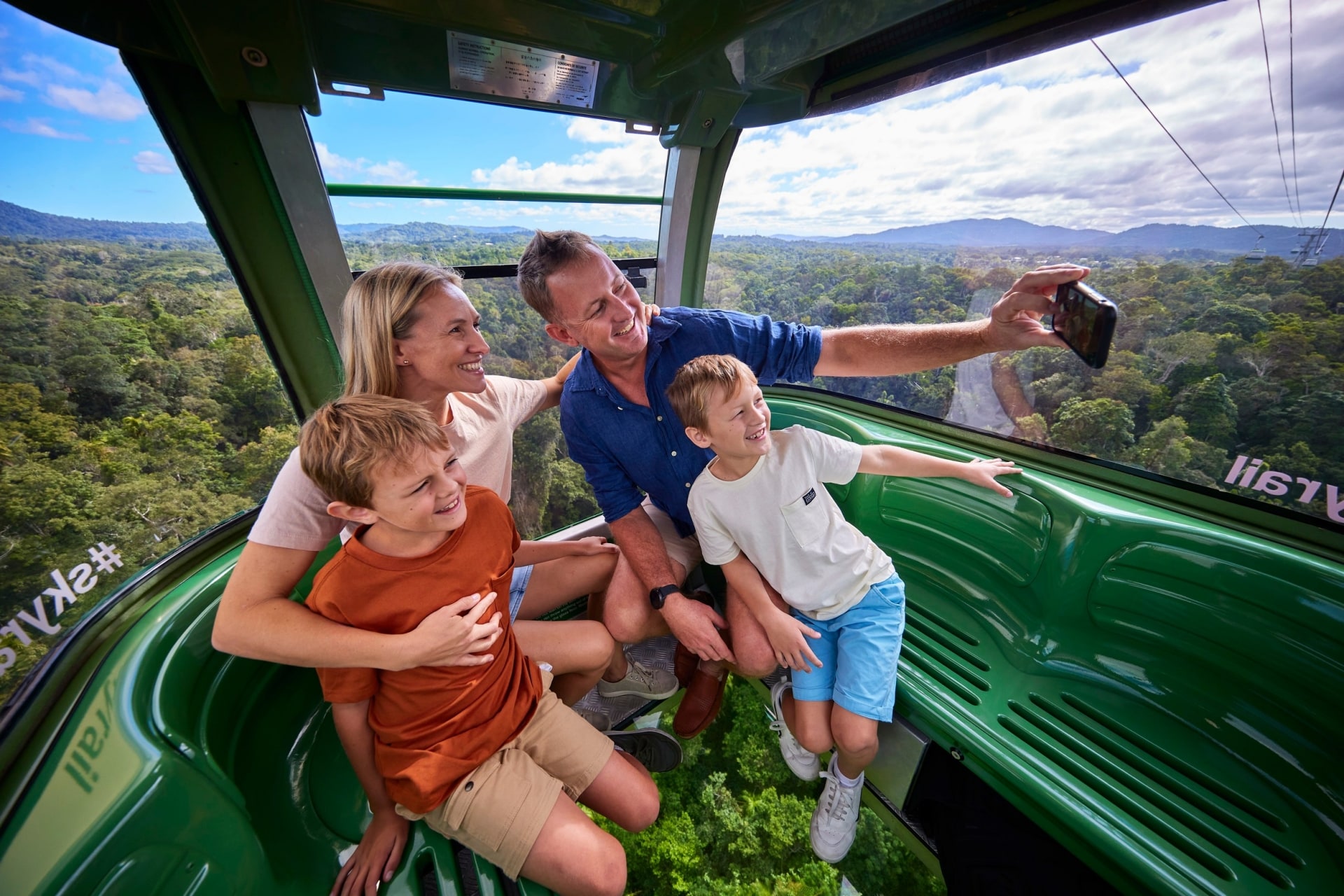 Skyrail Rainforest Cableway, QLD © Tourism Australia