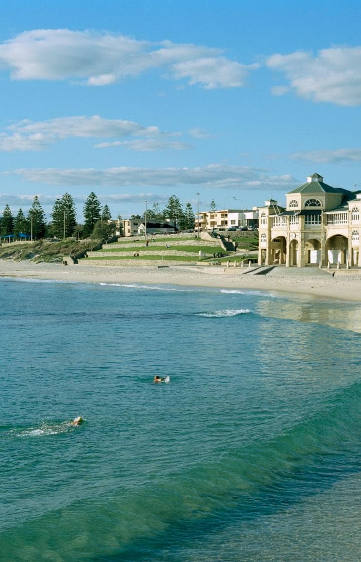 西澳（Western Australia）珀斯（Perth）的科特索海灘（Cottesloe Beach）©澳洲旅遊局