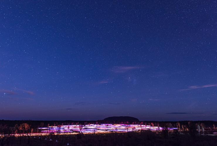 北領地烏魯魯-卡塔丘塔國家公園的星光展©Lauren Bath, Voyages