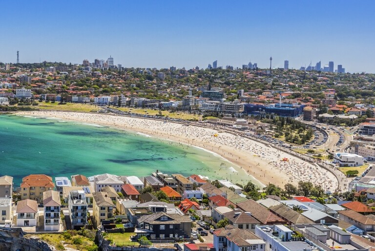 悉尼邦迪海灘高空景致©漢密爾頓隆德（Hamilton Lund）/新南威爾士州旅遊局