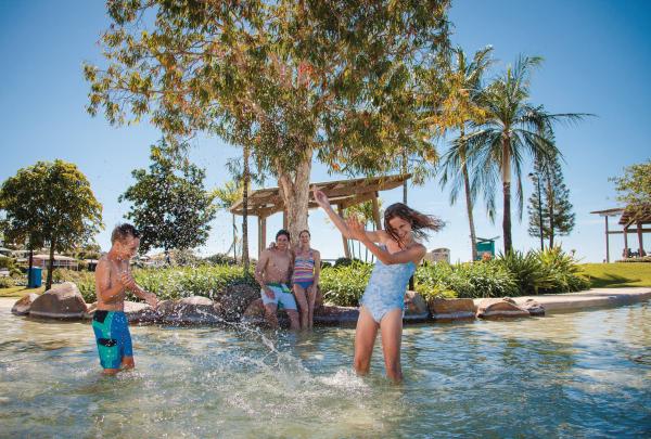 昆士蘭州艾爾利海灘（Airlie Beach）©昆士蘭旅遊及活動推廣局