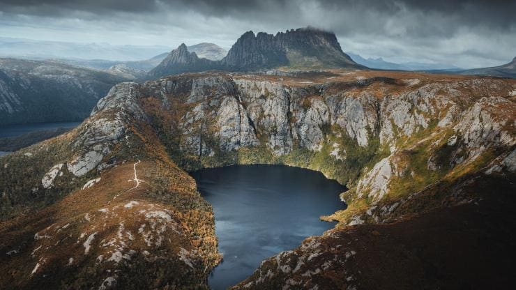 塔斯曼尼亞搖籃山-聖佳爾湖國家公園的搖籃山©Jason Charles Hill