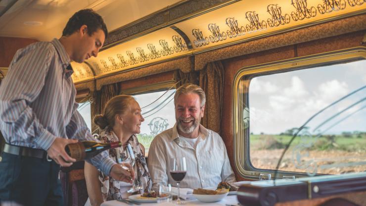 印度洋-太平洋號列車上的阿德萊德皇后餐廳©Journey Beyond