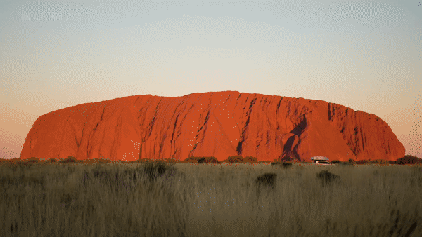 Uluru, Northern Territory © Tourism NT