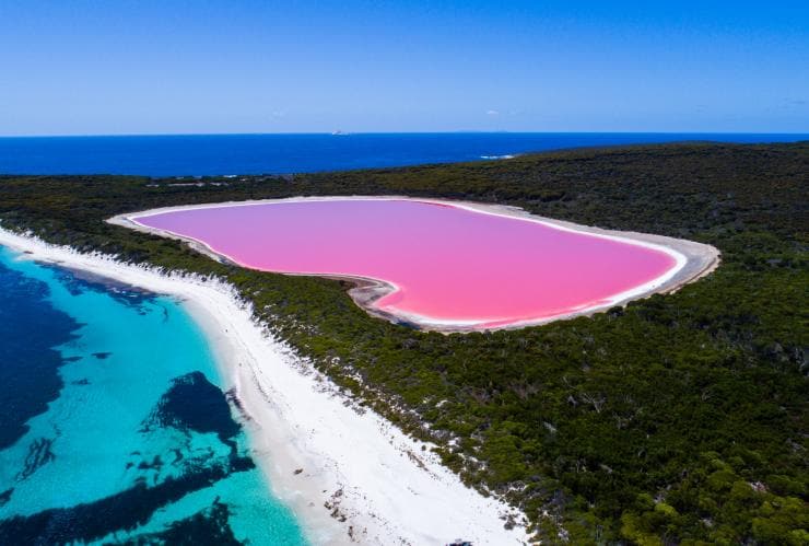 Luftansicht des Lake Hillier, Middle Island, in der Nähe von Esperance, Westaustralien © Tourism Western Australia