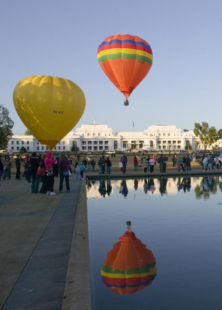Hot air ballooning, Canberra, ACT © Visit Canberra