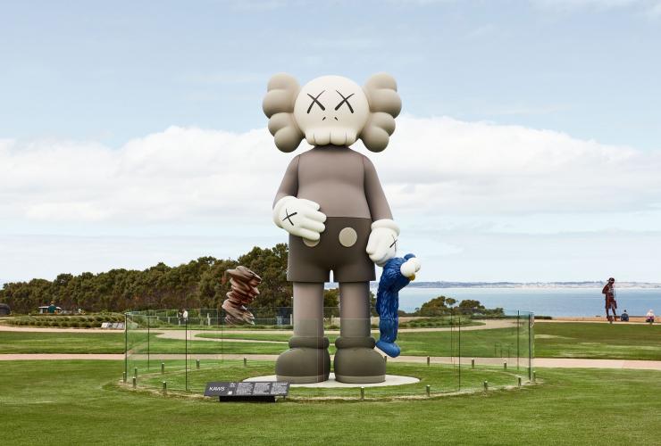 A towering sculpture in a garden overlooking the ocean at Pt leo Estate, Mornington Peninsula, Victoria © Tourism Australia