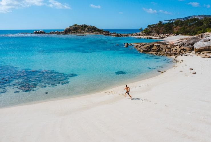 Sunset Beach, Lizard Island, Queensland © Tourism Australia