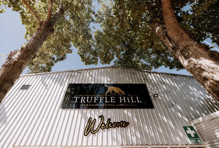 Welcome sign, Truffle Hill, Manjimup, Western Australia ©  Tourism Australia