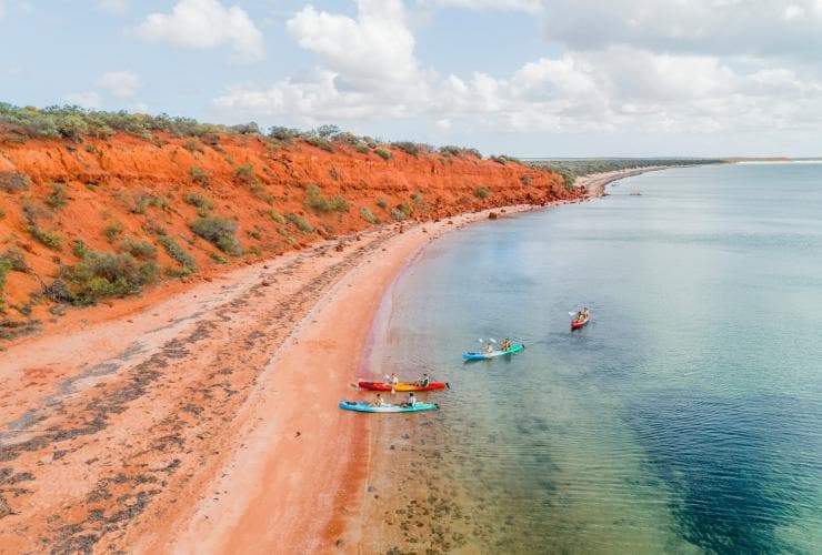 Wula Gura Nyinda Eco Cultural Adventures, Coral Coast, Western Australia © Tourism Australia