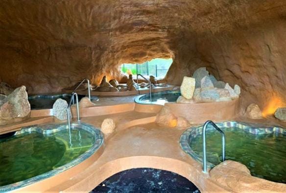 Japanese Bath House, Blue Mountains, NSW © Japanese Bath House