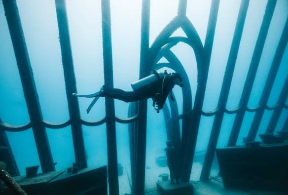 Museum of Underwater Art, Townsville, Queensland © Tourism and Events Queensland
