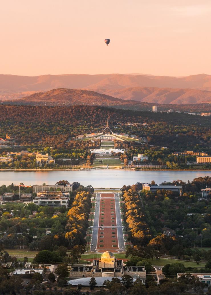 Parliament Drive, Canberra, ACT © Rob Mulally/Visit Canberra