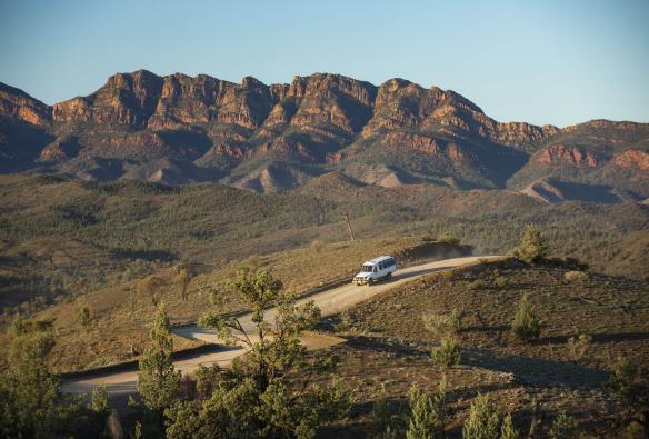 Wilpena Pound, Flinders Ranges National Park, SA © Tourism Australia