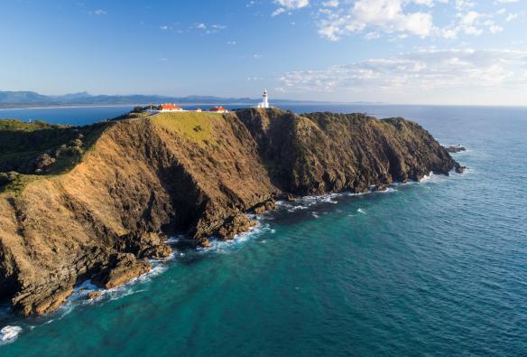 Cape Byron Lighthouse, Byron Bay, NSW © Destination NSW
