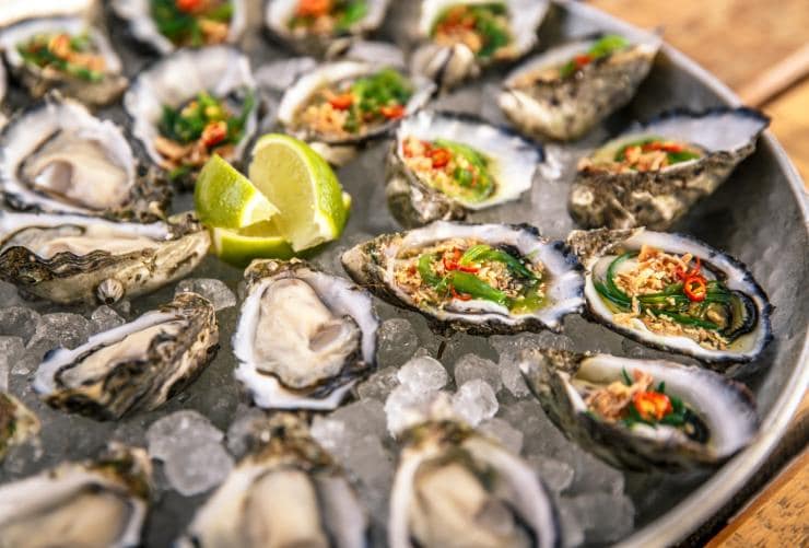 A platter of oysters at 1802 Oyster Bar + Bistro, Coffin Bay, South Australia © South Australian Tourism Commission