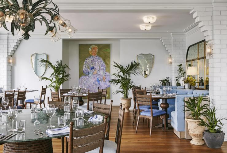 Interior of a luxurious dining room, Osborn House, Bundaoon, New South Wales © Osborn House 