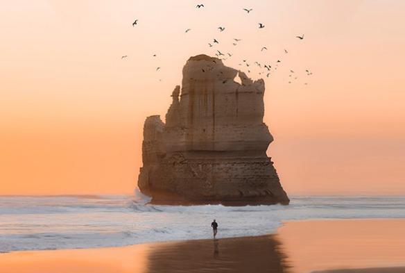 Gibson Steps, Great Ocean Road, VIC © Tourism Australia