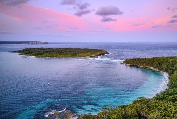 Murrays Beach, Jervis Bay, New South Wales © Destination New South Wales/Filippo Rivetti