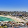 Penampakan dari atas Bondi Beach di Sydney © Hamilton Lund/Destination NSW