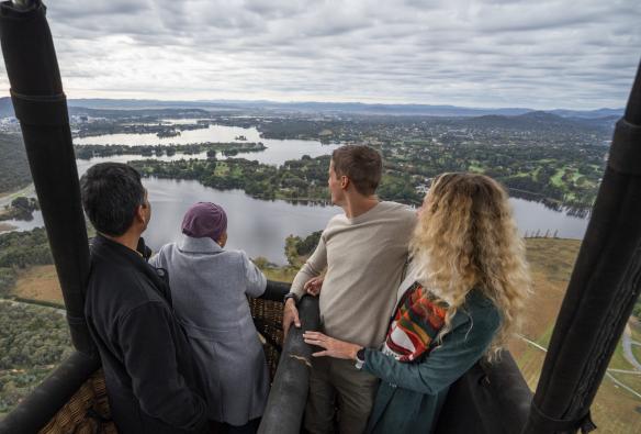 Balloon Aloft, Canberra, ACT © Tourism Australia