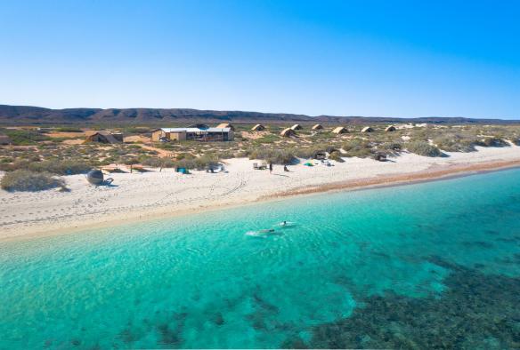 Pemandangan dari udara Sal Salis, Ningaloo Reef, Western Australia © Sal Salis Ningaloo Reef 