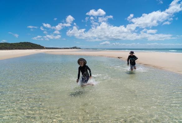 North Point, Moreton Island, Queensland © Tourism and Events Queensland
