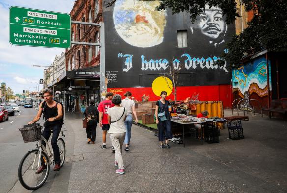 Street art su King Street, Newtown, Sydney, New South Wales © City of Sydney / Katherine Griffiths