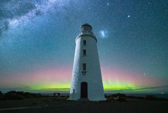 Aurora Australe, Cape Bruny Lighthouse, Tasmania © Luke Tscharke
