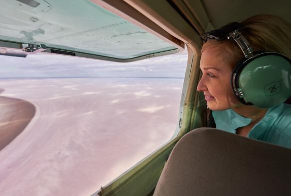 Volo panoramico con Wrightsair, Kati Thanda-Lake Eyre National Park, South Australia © South Australian Tourism Commission