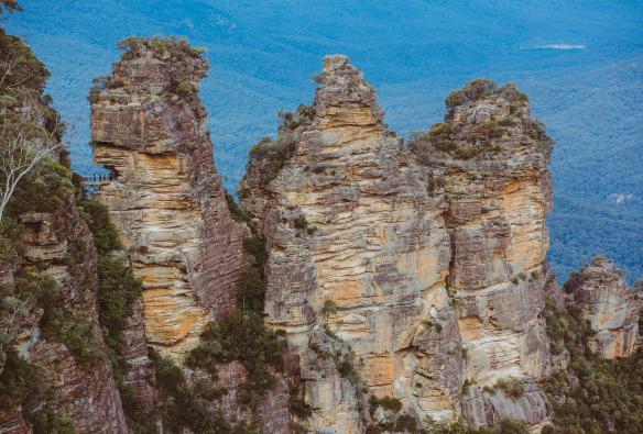 Three Sisters, Blue Mountains, New South Wales © Tourism Australia