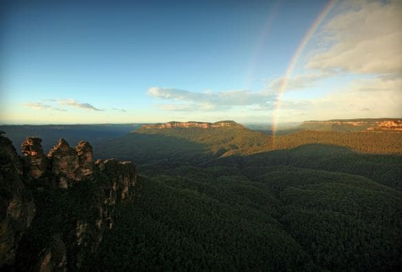 Three Sisters, Blue Mountains, New South Wales © Tourism Australia