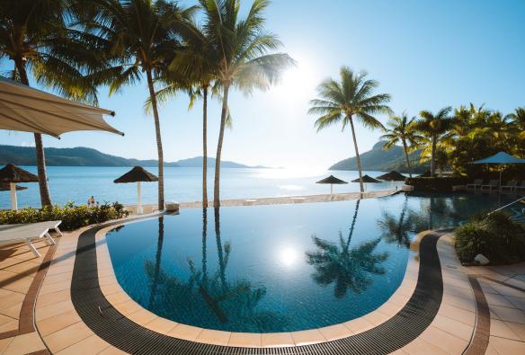 Beach Club Hamilton Island, Queensland © Tourism Australia