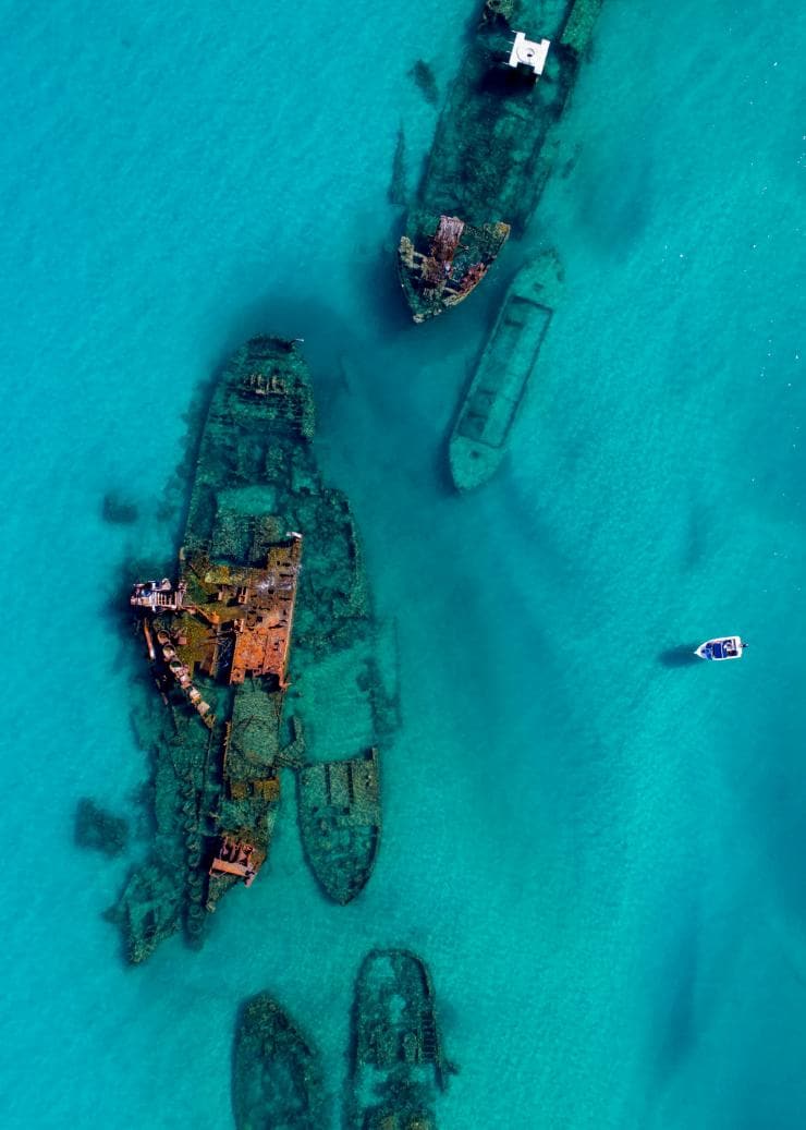 クイーンズランド州、モートン島、難破船タンガルーマ号 © Tourism Australia