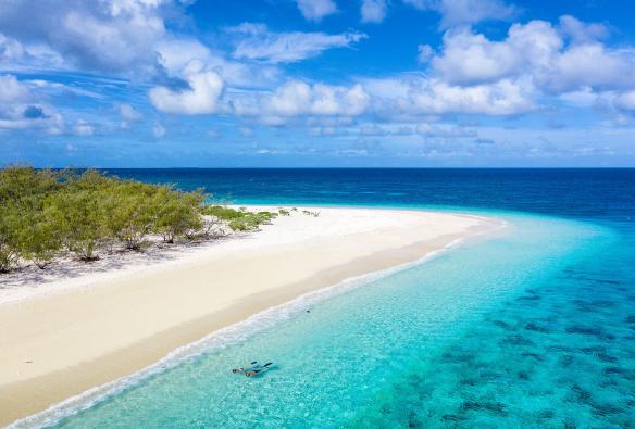 クイーンズランド州、グレート・バリア・リーフ、ウィルソン島 © Tourism and Events Queensland
