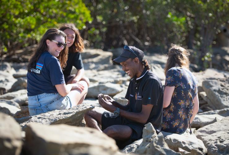 Borrgoron Coast to Creek Tours, Bán đảo Dampier, Tây Úc © Tourism Australia