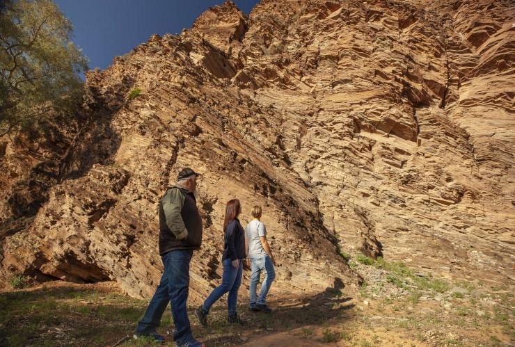 Wilpena Pound Resort, Dãy núi Flinders, Tiểu bang Nam Úc © Tourism Australia