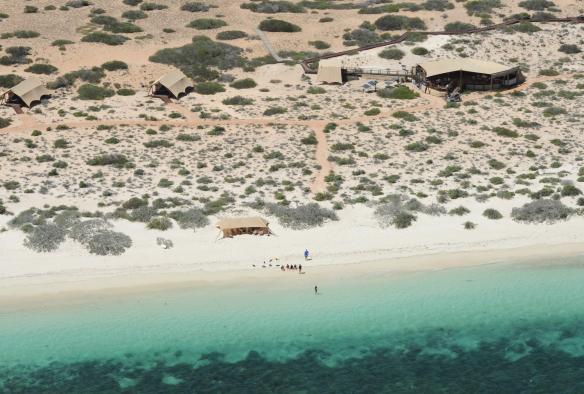 Sal Salis Ningaloo Reef, Western Australia © FotoWare FotoStation