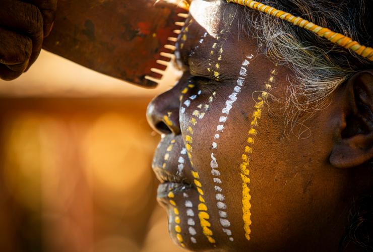 Tiwi by Design, SeaLink Lãnh thổ phía Bắc, Quần đảo Tiwi, NT © Tourism Australia