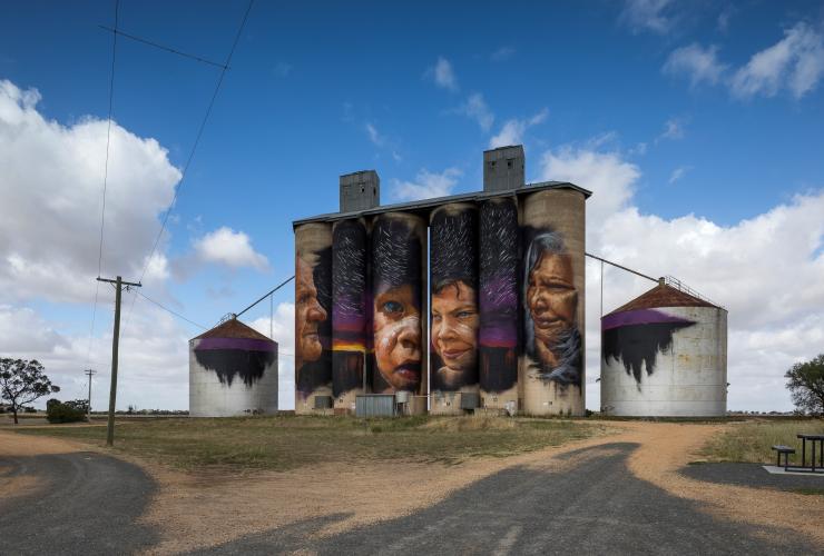 Silo Art Trail, Sheep Hills, VIC © Visit Victoria