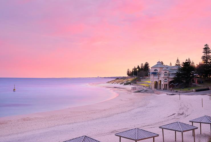 Bãi biển Cottesloe, Perth, Tây Úc © Tourism Western Australia