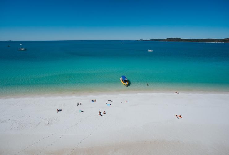 Rạn san hô Heli, Bãi biển Whitehaven, Queensland © Tourism Australia