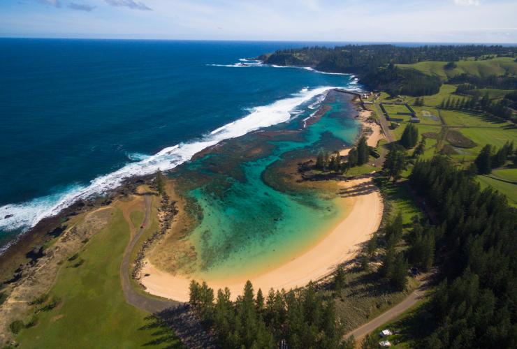 Emily Bay, Norfolk Island © Bare Kiwi