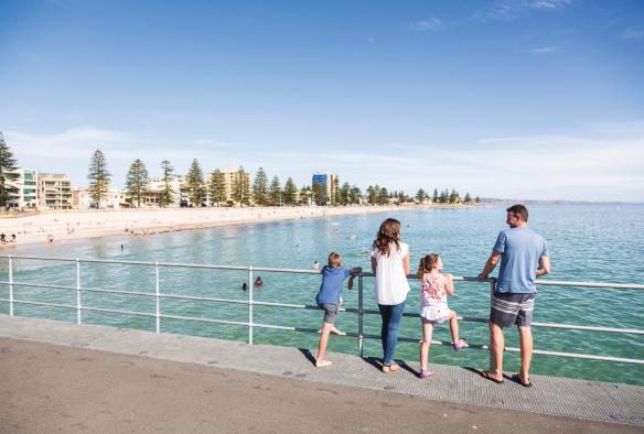 Glenelg, Thành phố Adelaide, Tiểu bang Nam Úc © South Australian Tourism Commission
