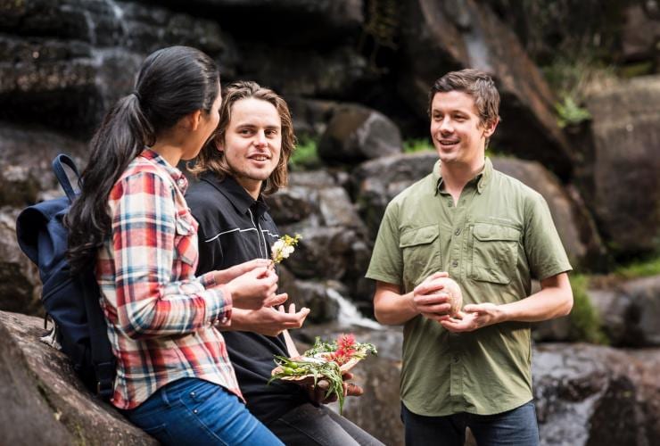 Tour với hướng dẫn viên người Thổ dân, Thác Splitters, VIC © Rob Blackburn