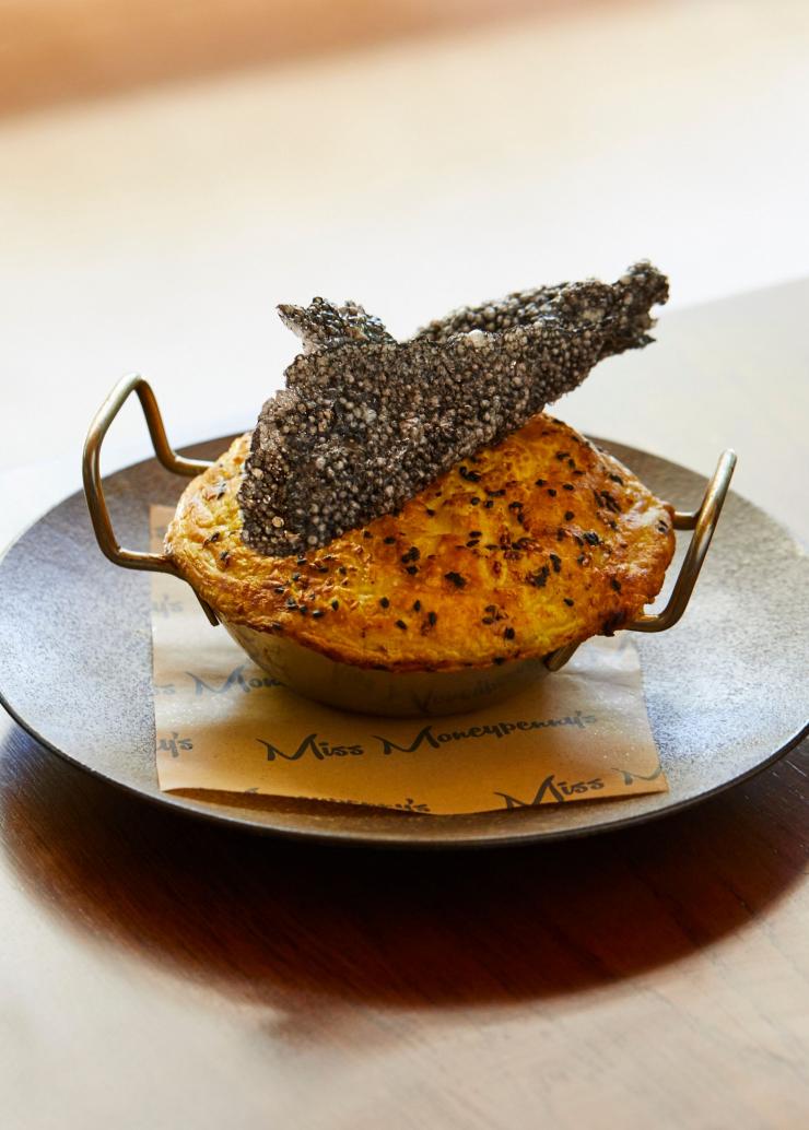 Miss Moneypenny's Broadbeach, Thành phố Gold Coast, QLD © Tuscany Gray/ Miss Moneypenny's